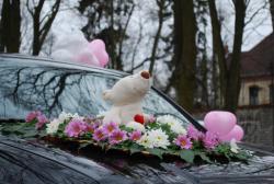 Auto floristika. Automašīnas rotāšana uz bērna piedzimšanu
